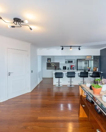 Imagem ALTO DA BOA VISTA APARTAMENTO REFORMADO 120,00 M 3 DORMITÓRIOS SENDO 2 SUÍTES ESCRITÓRIO COZINHA AMERICANA VARANDA ENSOLARADA 2 VAGAS LAZER COMPLETO