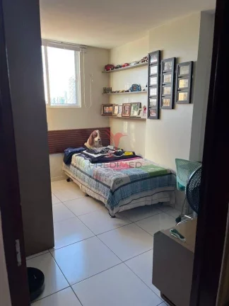 Imagem Vende-se apartamento amplo com 3 Quartos e 2 Vagas de Garagem,no bairro de Tambauzinho