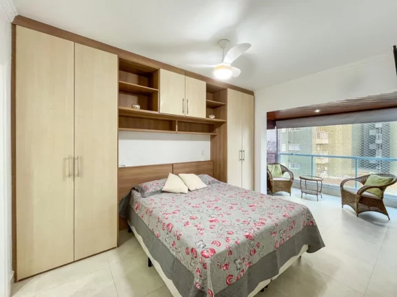 Imagem Impecável apartamento à venda em Riviera de São Lourenço Módulo 06: 3 quartos, 2 suítes, 2 salas, 2 vagas, 145,28m² de área.