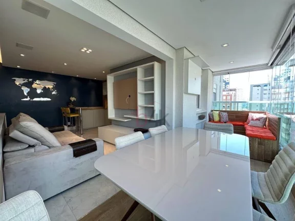 Imagem Apartamento à Venda no Brooklin: 65m², 2 Quartos, Mobiliado e Moderno