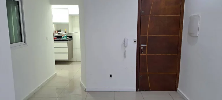 Imagem Apartamento com 2 dormitórios à venda, 52 m² por R$ 255.000 - Parque Jaçatuba - Santo André/SP