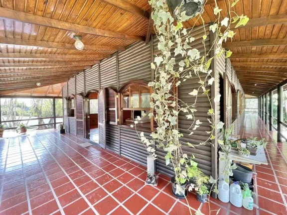 Imagem Linda casa TÉRREA 100% avarandada, voltada para natureza. APP - Área de Pre