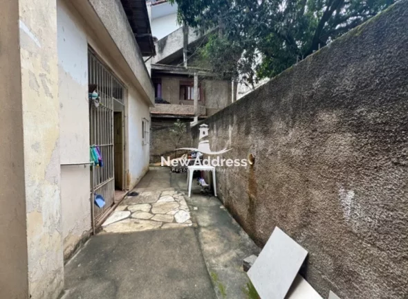 Imagem Casa com 300m² em excelente localização, pertinho da Avenida Expedito Garcia.
