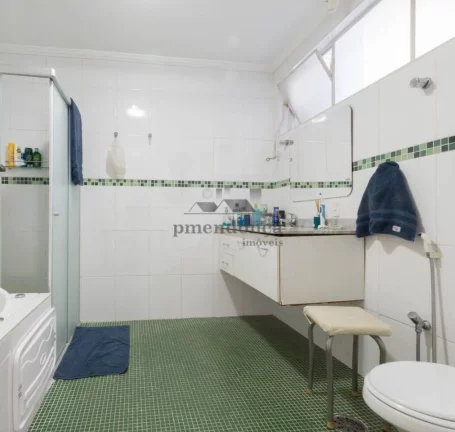 Imagem Apartamento em andar alto a venda em Higienópolis, com muita claridade, ventilação natural e uma ...