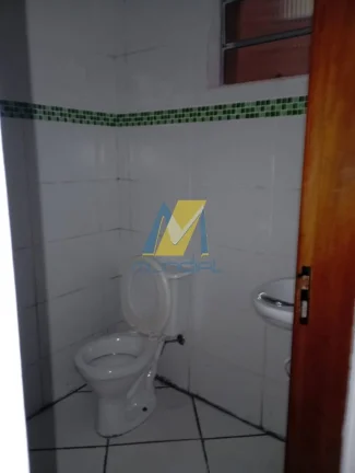 Imagem Casa com 3 Dormitórios, Suíte, 2 Vagas e Água e Luz Individuais
