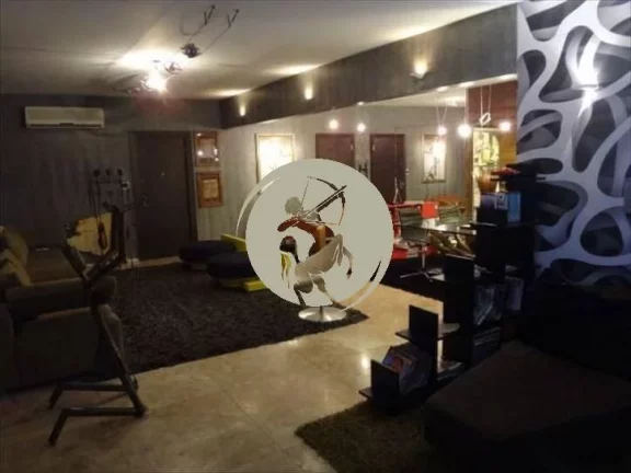 Imagem APARTAMENTO COM VISÃO LATERAL PARA O MAR, MODERNIZADO, COM CONCEITO DE AMBIENTES INTEGRADOS. SALA D...