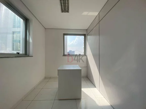 Imagem Salas comerciais unificadas com o total de 160m² para locação no Alto da Boa Vista/Santo Amaro.