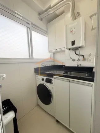 Imagem Apartamento mobiliado, 2 dormitórios, 2 banheiros (1 suite), sala, cozinha, área de serviço e var...