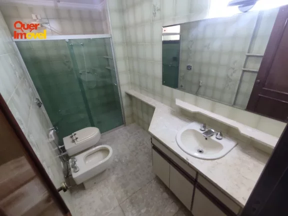 Imagem Imperdível oportunidade: Apartamento à venda com 4 quartos, 1 suíte e 215m² no Centro de Ribeirão Preto-SP!