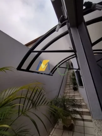 Imagem VENDO casa no Parque Novo Oratório com 6 vagas de garagem!!!!