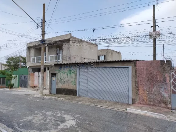 Imagem Casa com quarto, sala, cozinha, wc, quintal e garagem com 06 vagas num terreno 250m². Oportunidade ...