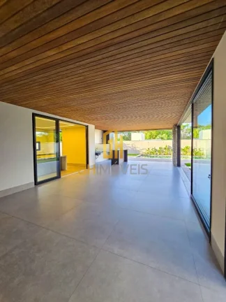 Imagem SO0428

Sobrado no Jardim Verona, em terreno com 507m² com 392m² de área construída 

O sobrado ...