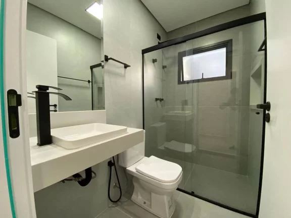 Imagem Casa de Alto Padrão no Condomínio Villa dos Inglezes