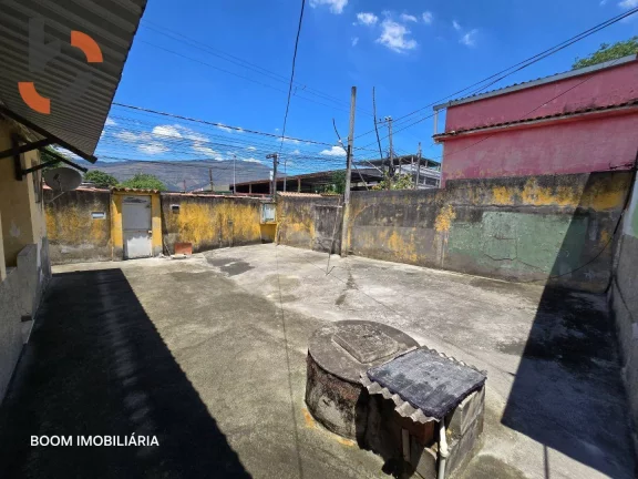 Imagem Casa com 1 dormitório à venda, 235 m² por R$ 330.000,00 - Cerâmica - Nova Iguaçu/RJ
