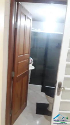 Imagem Casa à venda em Paraisópolis, MG. 4 quartos e 3 vagas coberta.