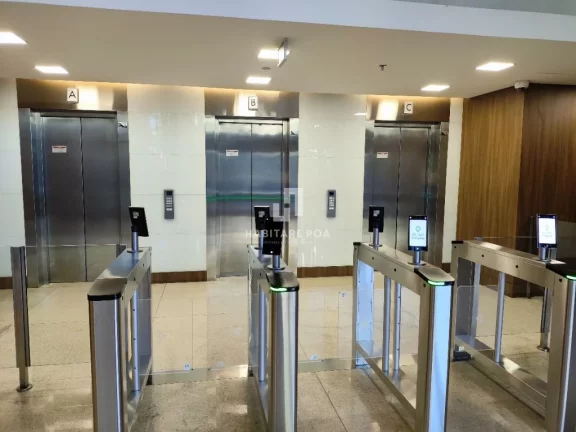 Imagem Conjunto Comercial na Loureiro Histórico de Porto Alegre