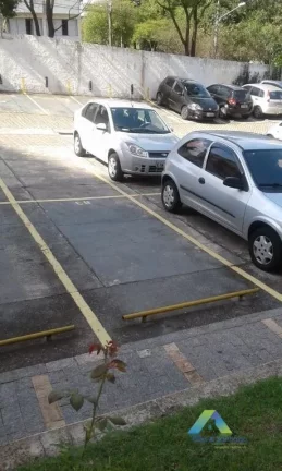 Imagem Ótimo apartamento com 2 dormitórios , 2 salões de festa com ótima localização.