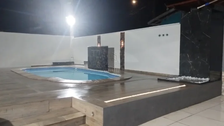 Imagem LINDA CASA A VENDA EM CARAGUATATUBA!