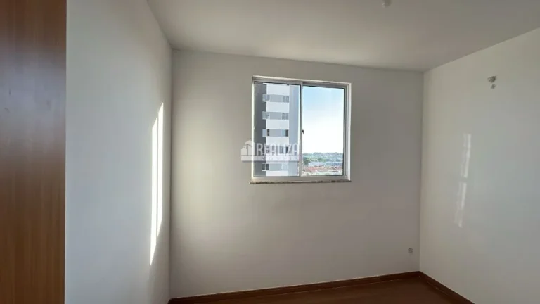 Imagem Aconchegante Apartamento de 2 Dormitórios no Condomínio Park Primavera, em Uberaba - Conjunto Manoel Mendes