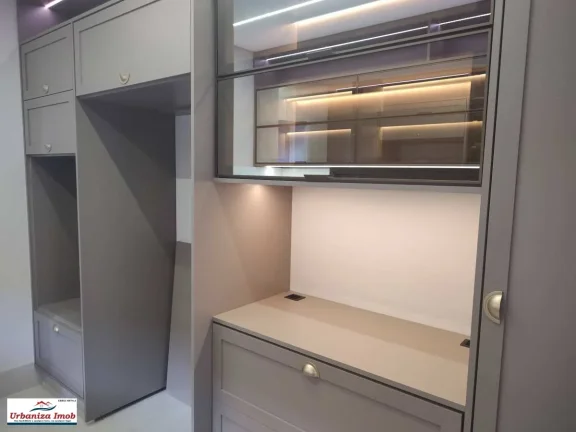 Imagem Belíssimo Sobrado em Condomínio à venda, Alphaville 3, com 3 Suítes, 270m2 de Área