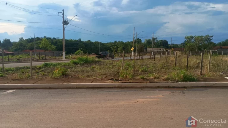Imagem 1️⃣ Terreno à venda no Centro de Lagoa Grande-MG – 233,7m² em localização privilegiada