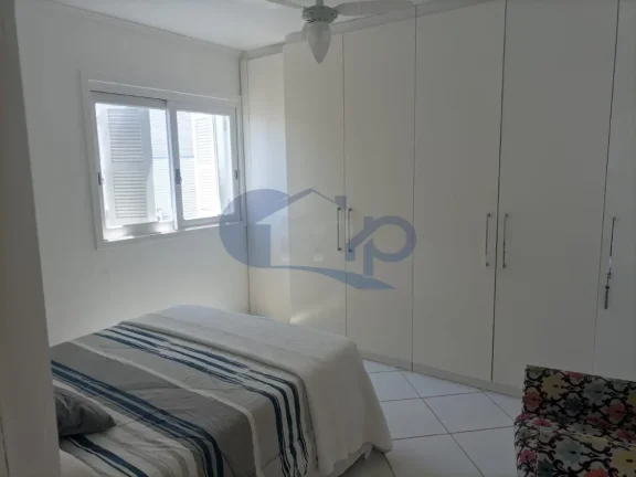 Imagem Apartamento á venda com 4 dormitórios no centro de Torres/RS