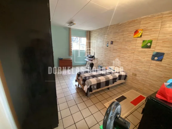 Imagem Casa Exclusiva no Espinheiro com 4 Quartos e 2 Suítes