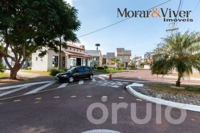 Imagem Sobrado para Venda em Curitiba, Pinheirinho, 3 dormitórios, 3 suítes, 3 banheiros, 3 vagas