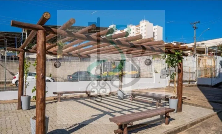 Imagem Apartamento com localização Nova Europa! 2 dormitórios com armários embutidos, sala, cozinha com armários, lavanderia, banheiro, garagem.