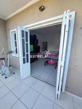Imagem Belo Sobrado a venda - Aceita Permuta - Cotia/SP