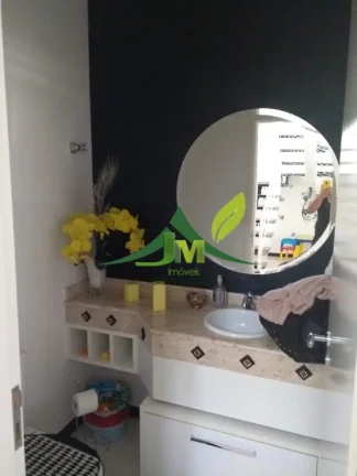 Imagem Residência Exclusiva em Condomínio Fechado - Viva o Conforto e a Elegância