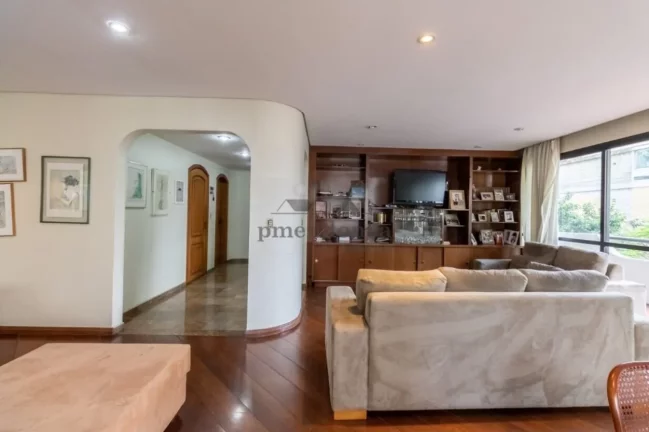 Imagem Apartamento à venda em Higienópolis com 4 suítes e 4 vagas, 246,62m².