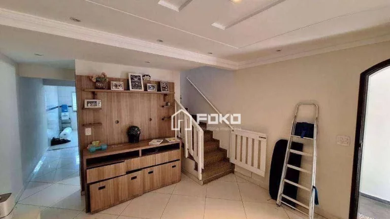 Imagem Sobrado com 3 dormitórios, 200 m² - venda por R$ 820.000,00 ou aluguel por R$ 4.200,00/mês - Jardim Santa Mena - Guarulhos/SP