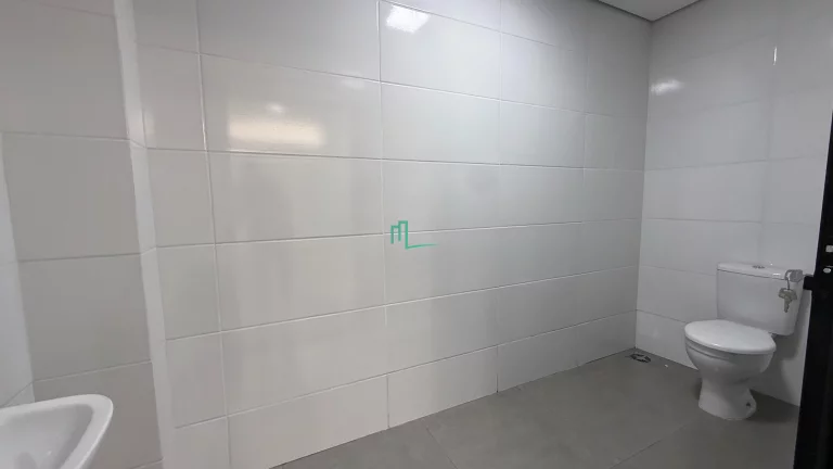 Imagem IMÓVEL COMERCIAL DISPONIVEL PARA ALUGUEL NA RUA VOLUNTARIOS DA FRANCA AO LADO DA PRAÇA DO CENTRO DE FRANCA/SP