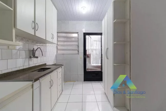 Imagem Sobrado com 2 dormitórios e 2 banheiros em Vila Caraguatá, São Paulo/SP