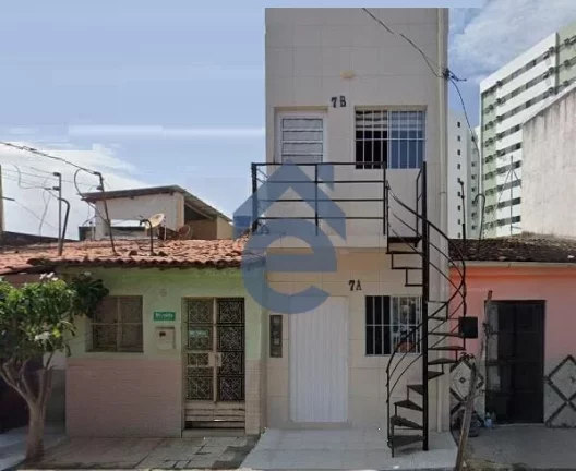 Imagem Casa no Poço, próximo a Praça da Maravilha, com Térreo e Primeiro Piso independe
