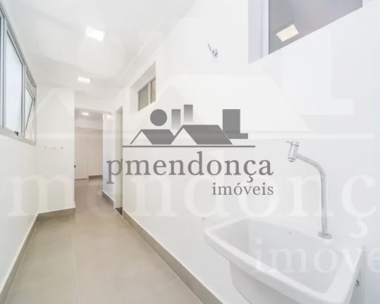 Imagem Apartamento reformado com 153m², 2 quartos sendo 1 suíte e 2 vagas.