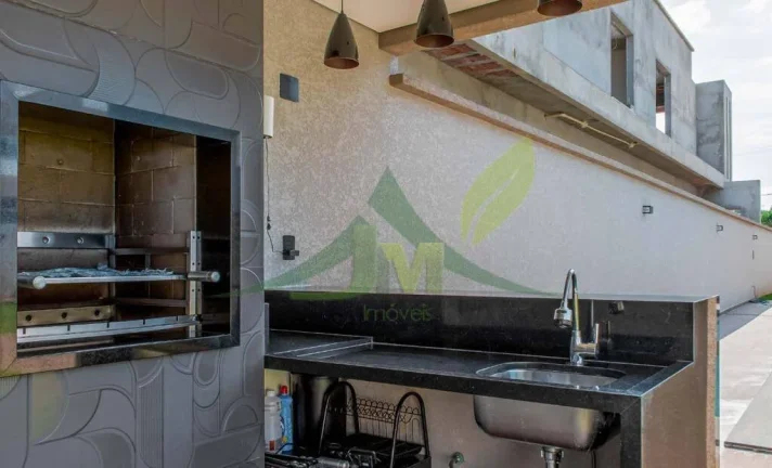 Imagem Linda Casa à Venda em Condomínio Fechado em Atibaia