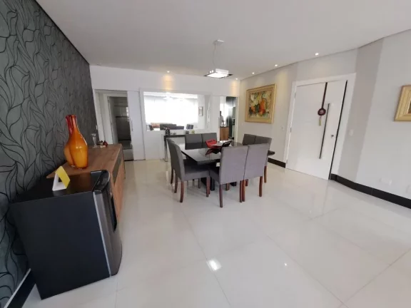Imagem APARTAMENTO AMPLO REFORMADO COM 2 VAGAS DE GARAGEM LAZER NO PRÉDIO