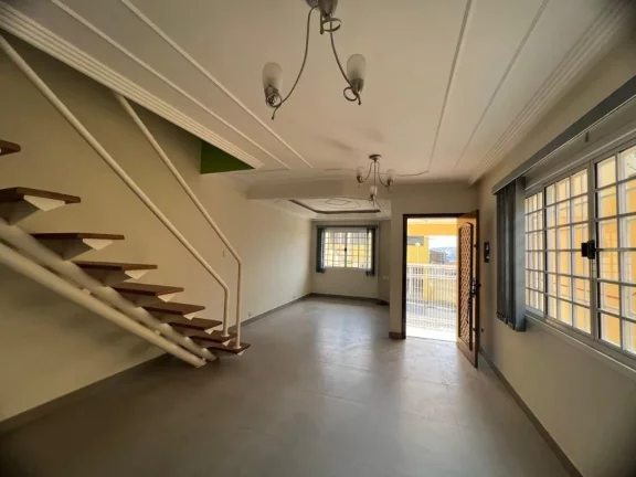 Imagem Sobrado com 3 dormitórios à venda, 170 m² por R$ 750.000,00 - Centro - Ferraz de Vasconcelos/SP