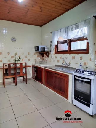 Imagem Casa a Venda no Bairro do Jardim Márcia em Campos do Jordão -SP.