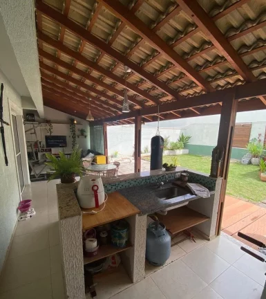 Imagem Sobrado com 4 dormitórios à venda, 250 m² por R$ 1.075.000,00 - Villa Branca - Jacareí/SP