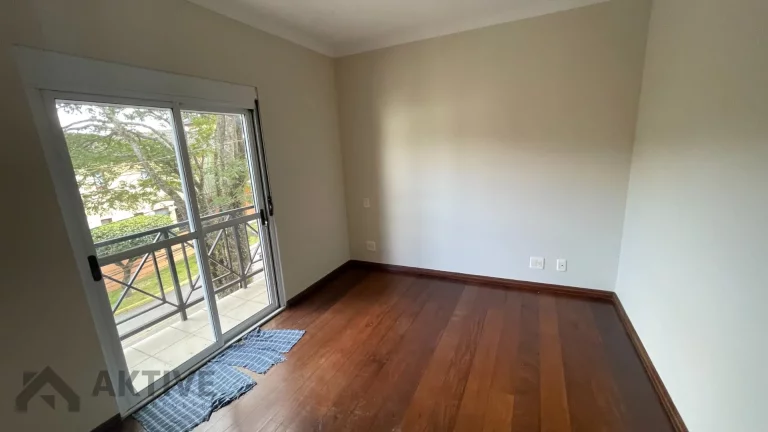 Imagem Casa de Condomínio em Granja Viana - Cotia