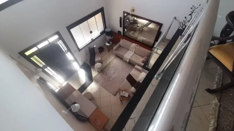 Imagem Sobrado com 4 dormitórios à venda, 327 m² por R$ 780.000,00 - Vila Amorim - Suzano/SP