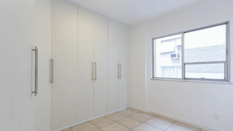 Imagem Apartamento Lagoa - 79M², 2 Dorms, 1 Suíte, 1 Vaga Demarcada, Armários.
