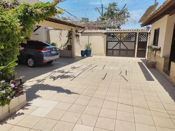 Imagem SOBRADO COM 4 DORMITÓRIOS À VENDA, 220 M² POR R$ 1.150.000,00 - OCIAN - PRAIA GRANDE/SP