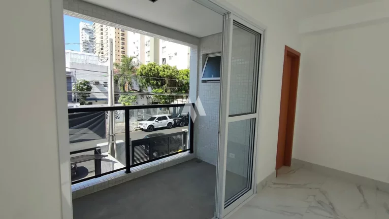 Imagem Casas Sobrepostas Duplex à Venda com 3 Suítes, Piscina e Churrasqueira no Embaré em Santos/SP