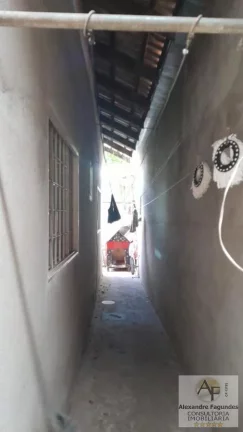 Imagem Casa para Venda em Aparecida de Goiânia, Vila Brasília, 3 dormitórios, 1 suíte, 2 banheiros, 5 vagas