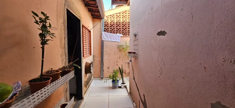 Imagem Casa tipo para venda em Jardim Aeroporto III com 2 quartos, 135m2