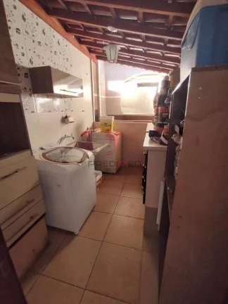 Imagem Vendo Casa com Edícula e 4 Vagas de Garagem,no Bairro Perdizes Piracicaba
